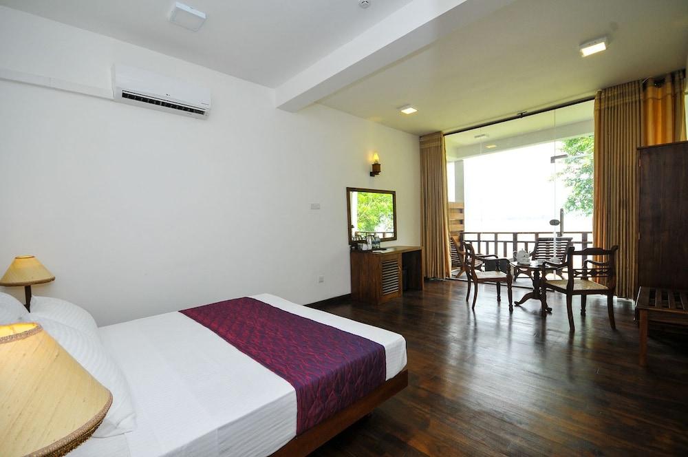 Oga Reach Hotel Tissamaharama Exterior foto