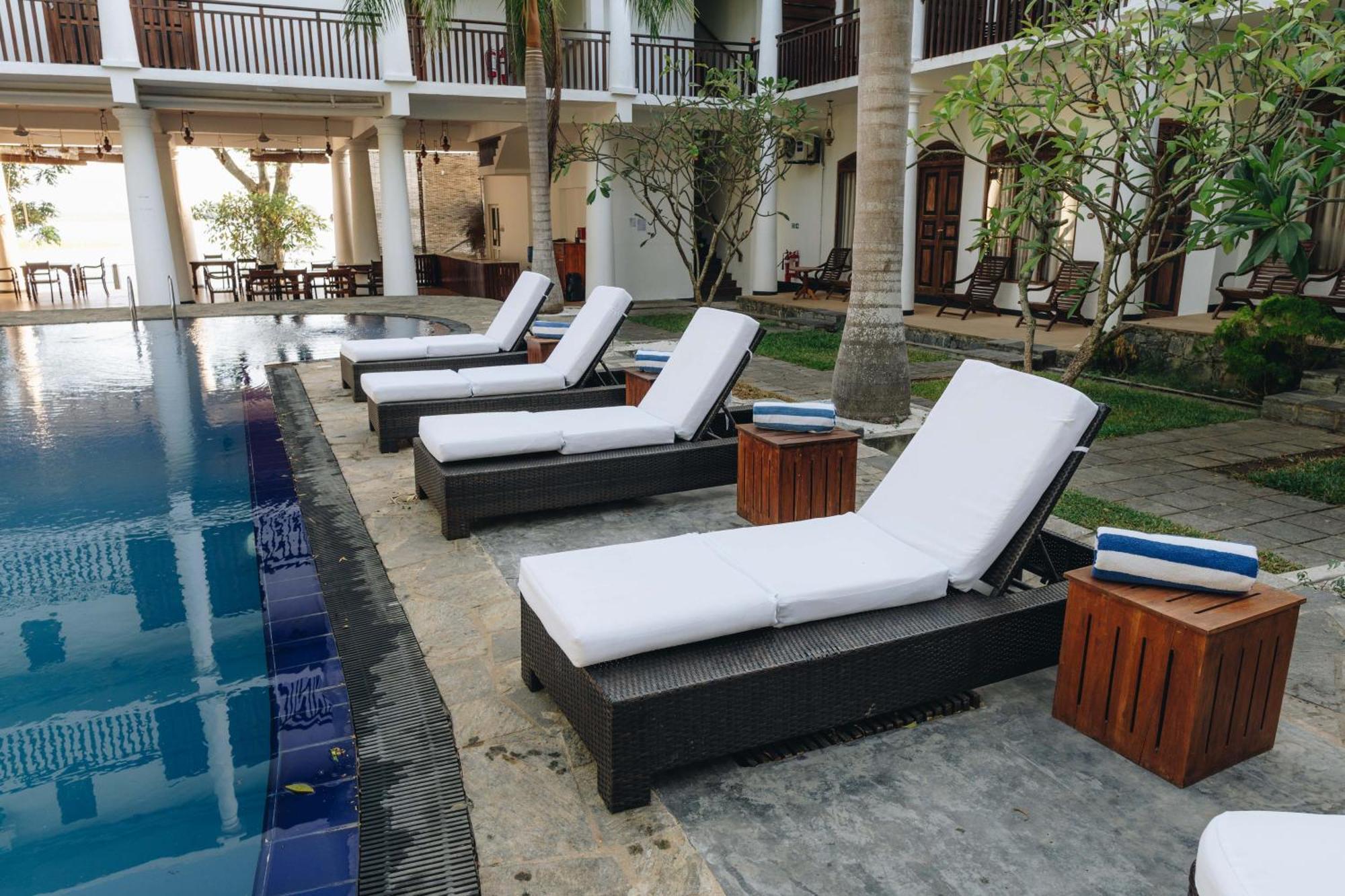 Oga Reach Hotel Tissamaharama Exterior foto