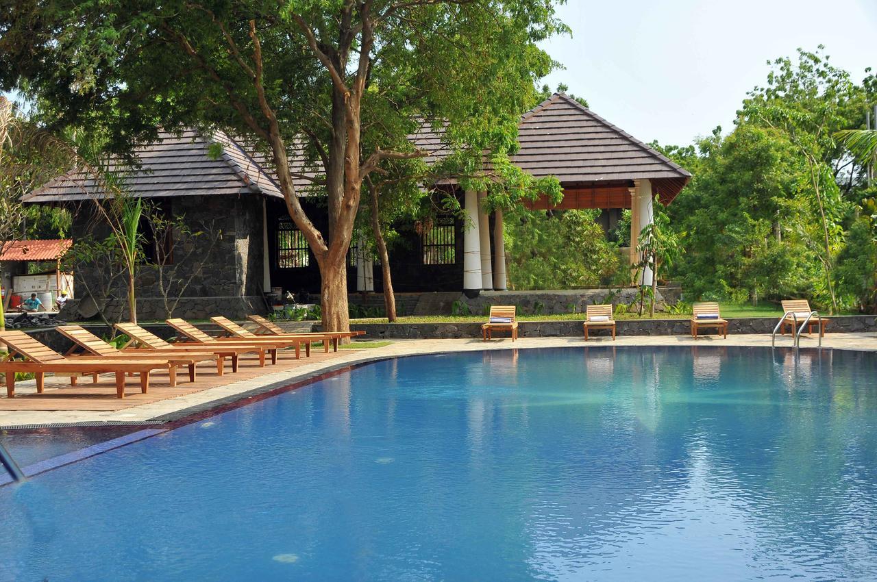 Oga Reach Hotel Tissamaharama Exterior foto